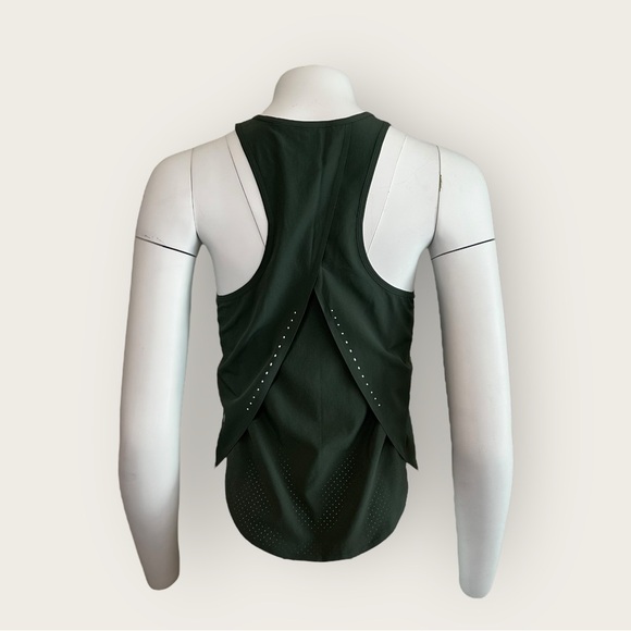 EUC | Lululemon | Swift Ventilated Racerback Running Tank | Green | Small - Picture 3 of 13